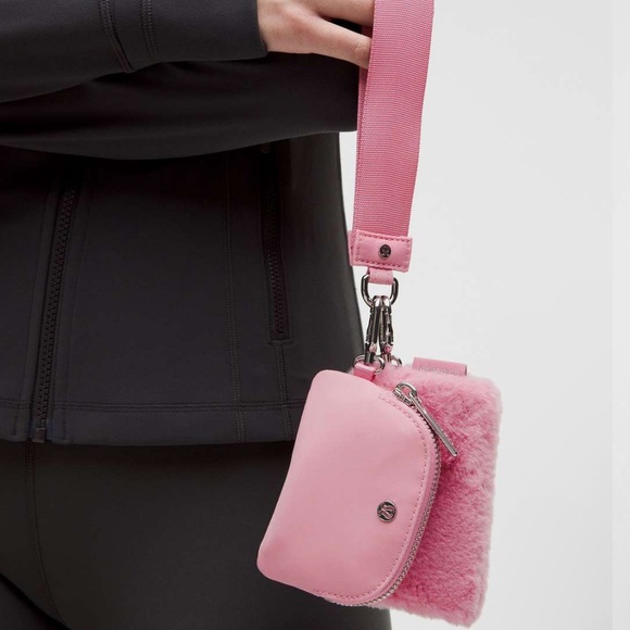 Lululemon NWT Dual Pouch Wristlet in Pink Tide one Pouch is Plush